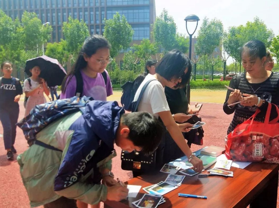 1527255769160871.png 微信图片_20180525213929.png
